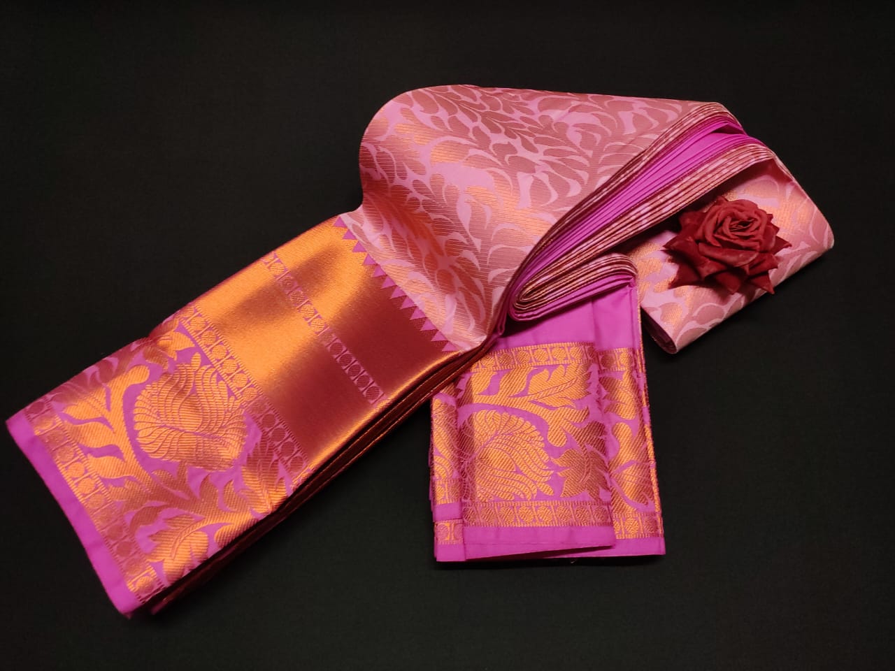 KUBERA kANJIVARAM PATTU SILK SAREES (Contains 2 Gram Pure Gold)
